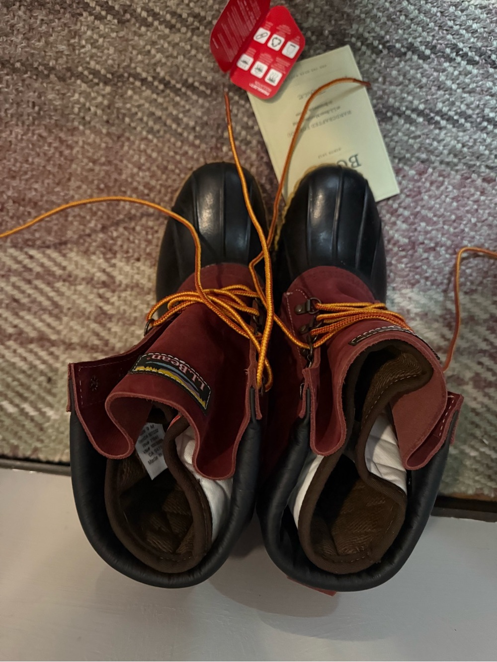 L.L.Bean Bean Boots Duck Boots Burgundy/Black Leather Rubber Lace-Up Women’s 9 M - Picture 2 of 8